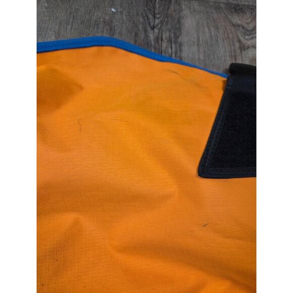 Crumpler The Considerable Embarrassment Laptop Messenger Bag Crossbody Blue - Picture 4 of 9